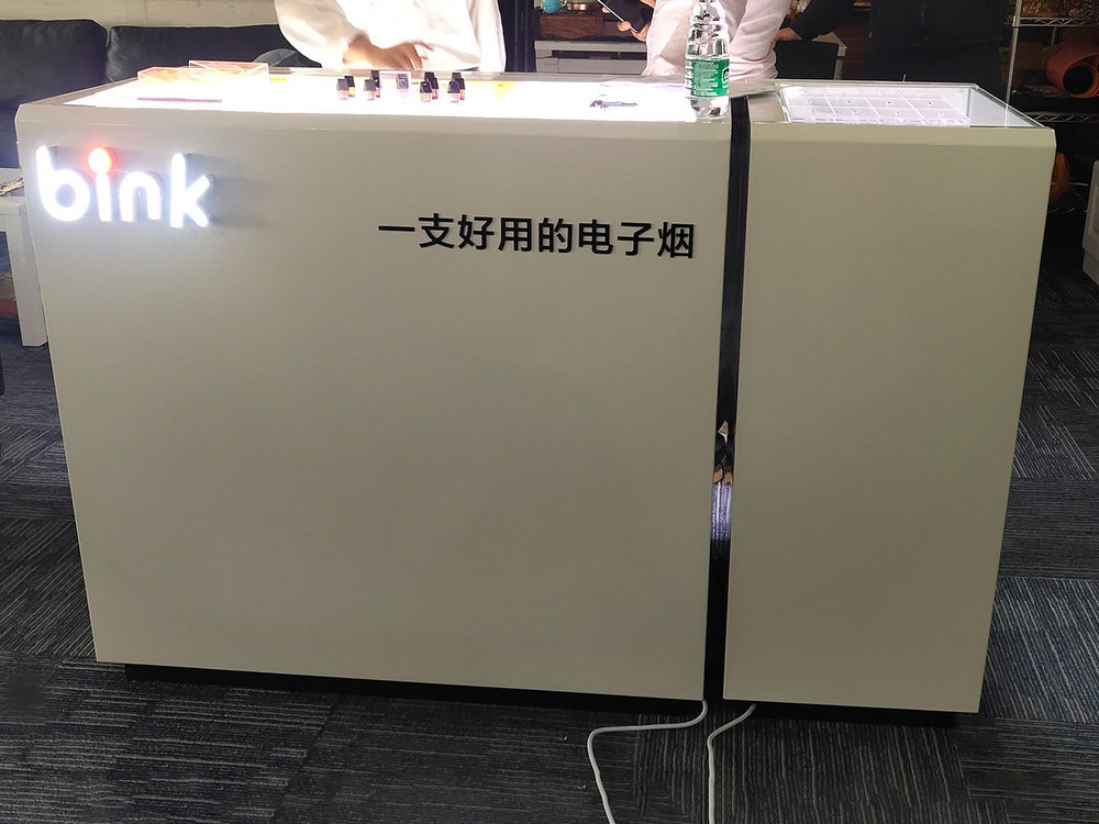 品牌电子烟展示台展示柜