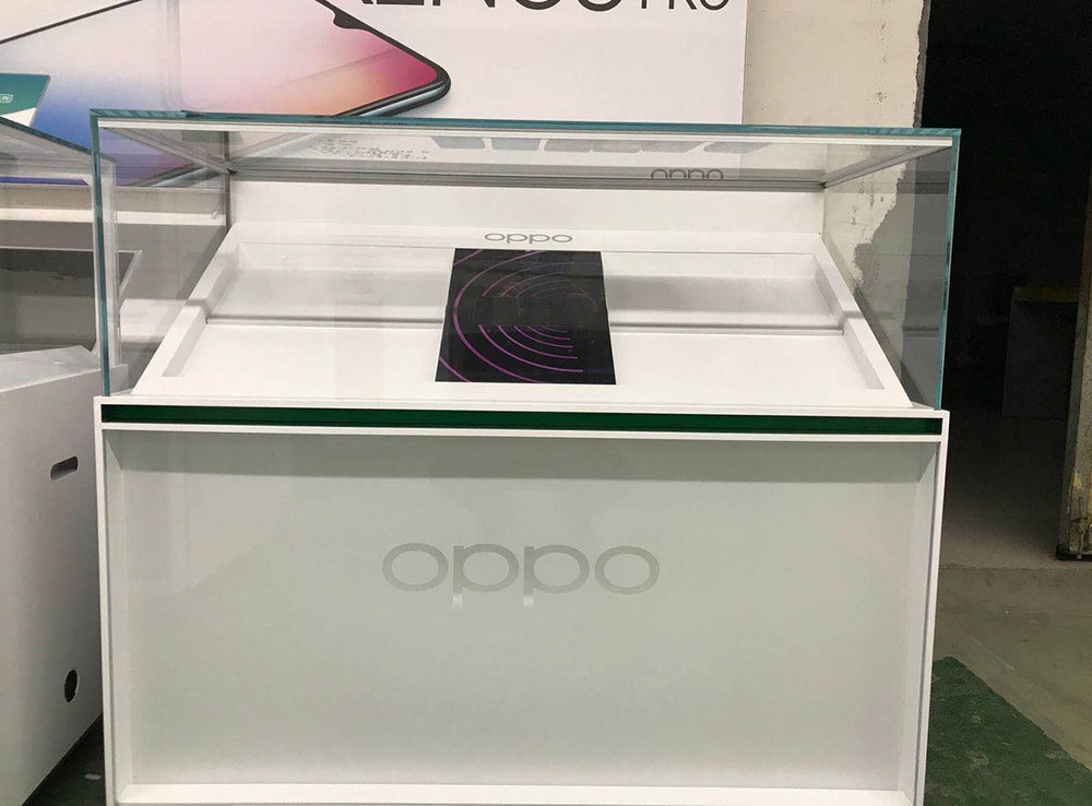 品牌手机展示玻璃柜