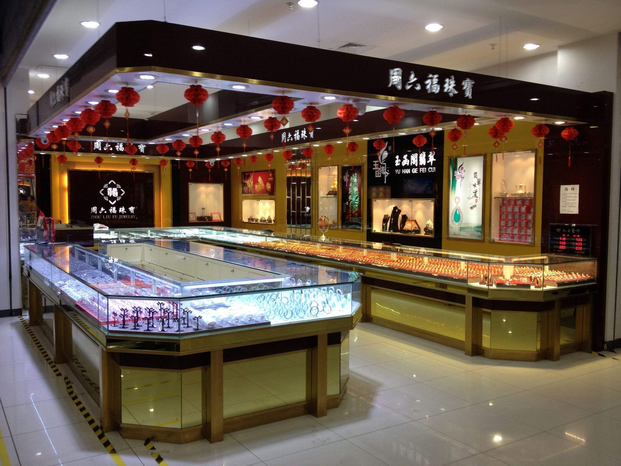 珠宝展柜设计要点：安防、灯光与奢侈感的三重奏